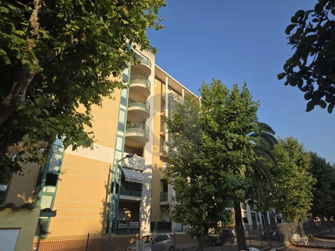 Appartement à MENTON