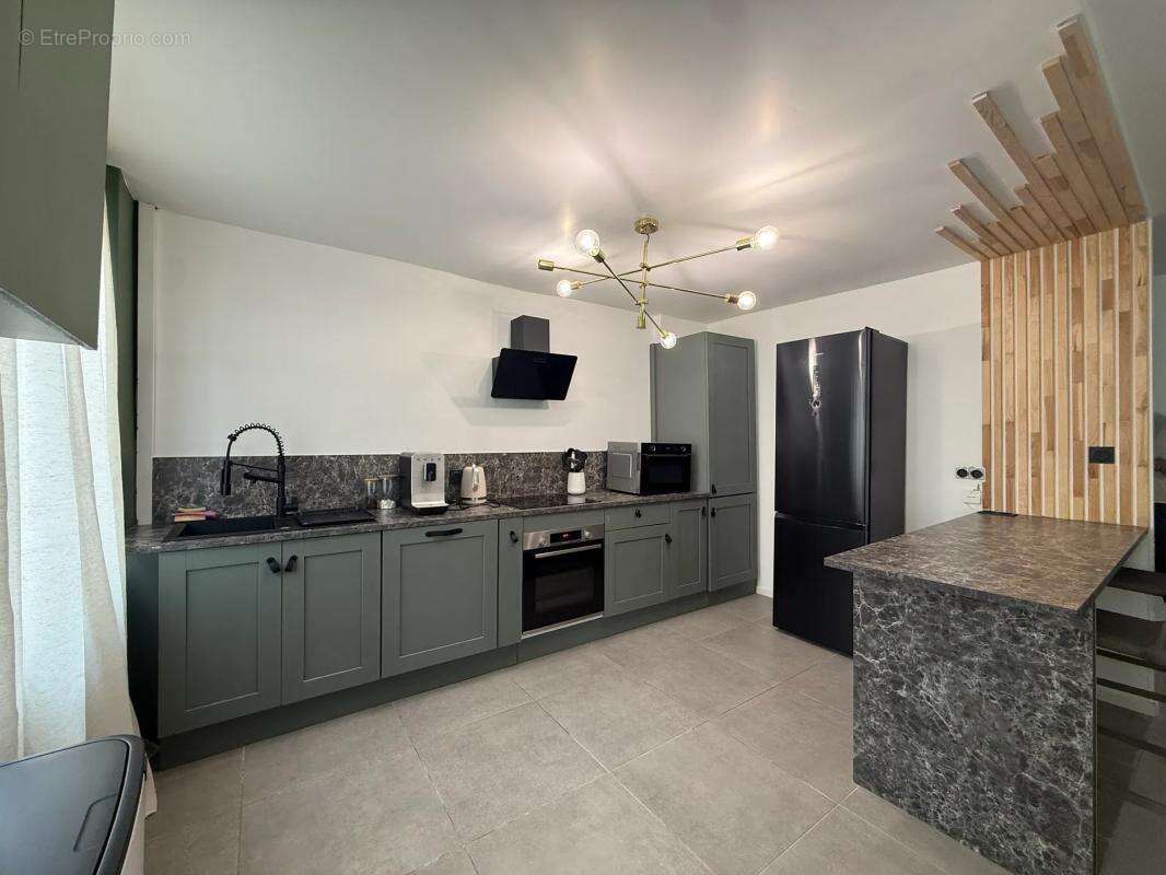 Appartement à SAINT-ETIENNE