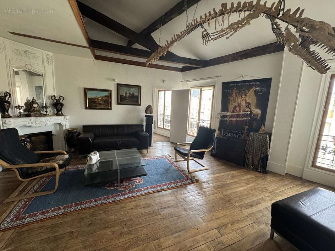 Appartement à PARIS-20E
