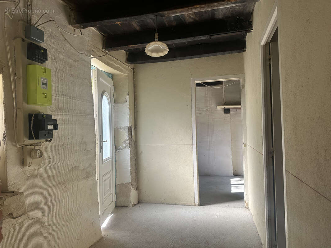 Maison de campagne sur 14 hectares à 280m du 1er voisin ! - photo 9