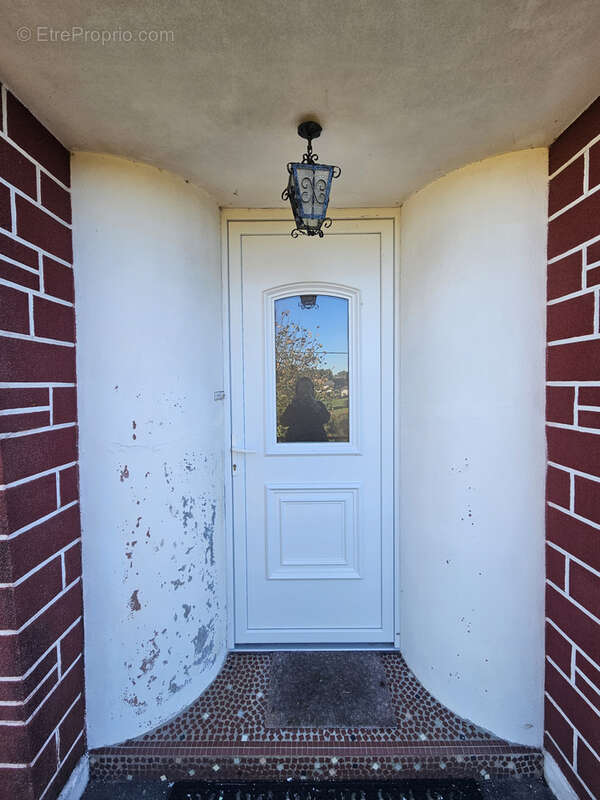 Maison à CHATEAUNEUF-LA-FORET