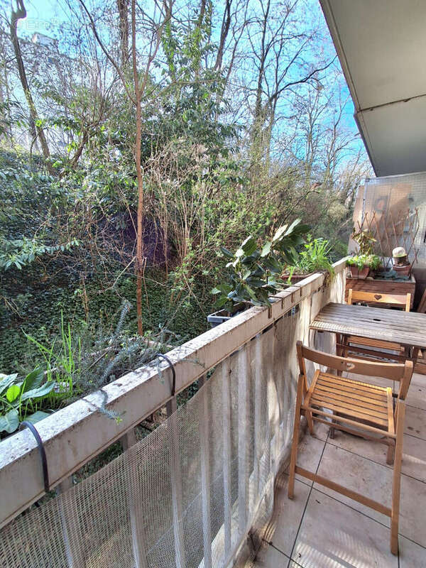 Appartement à PARIS-12E