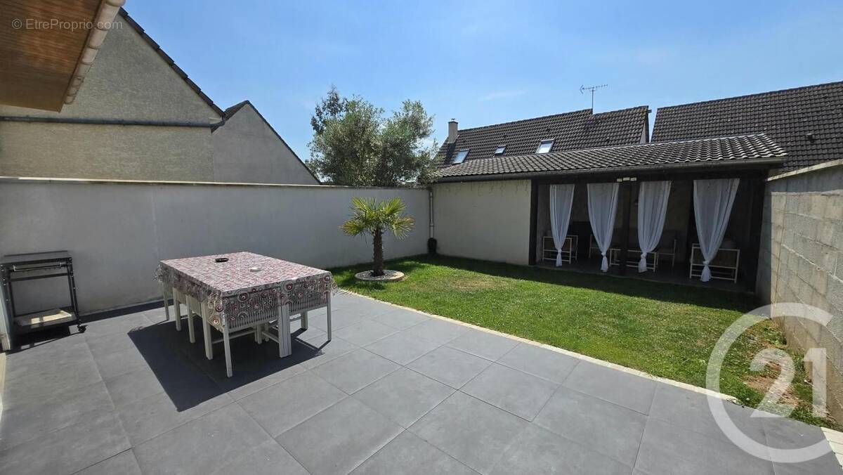 Maison à SAINT-MARTIN-LONGUEAU
