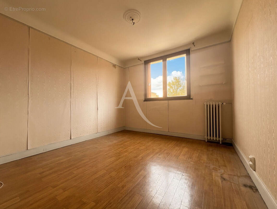 Appartement à FONTENAY-SOUS-BOIS