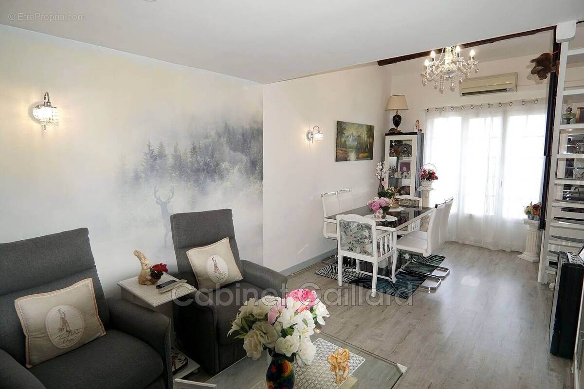 Appartement à PEYMEINADE