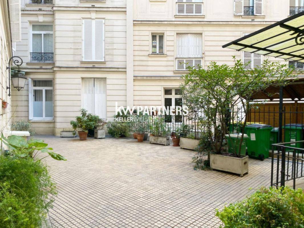 Appartement à PARIS