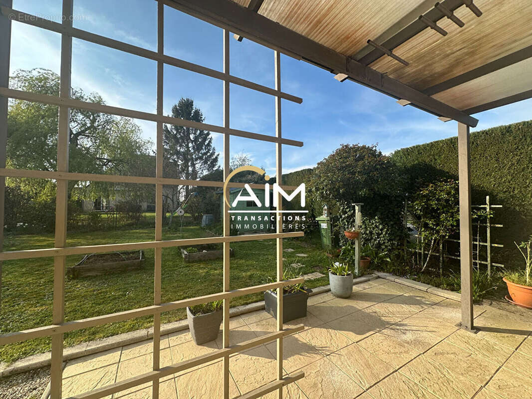 Maison à PARCAY-MESLAY