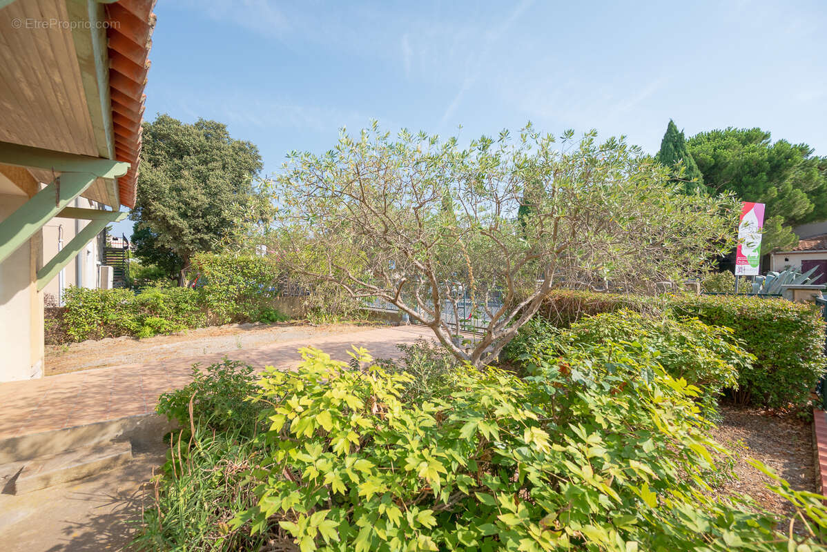 MaisonT5  avec 2 garages sur terrains clos - photo 88