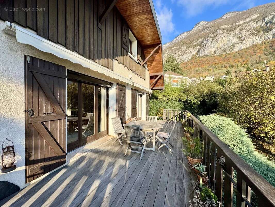 Maison à VEYRIER-DU-LAC