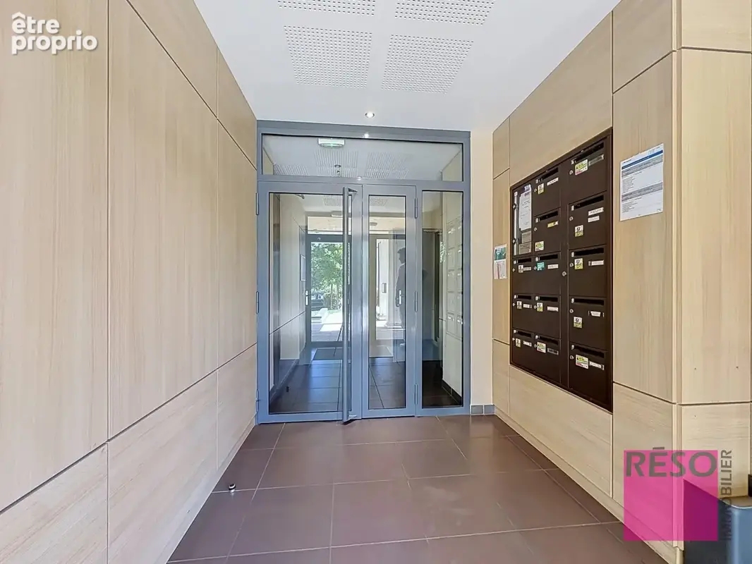 Appartement 42 m² à Bonne  - photo 3