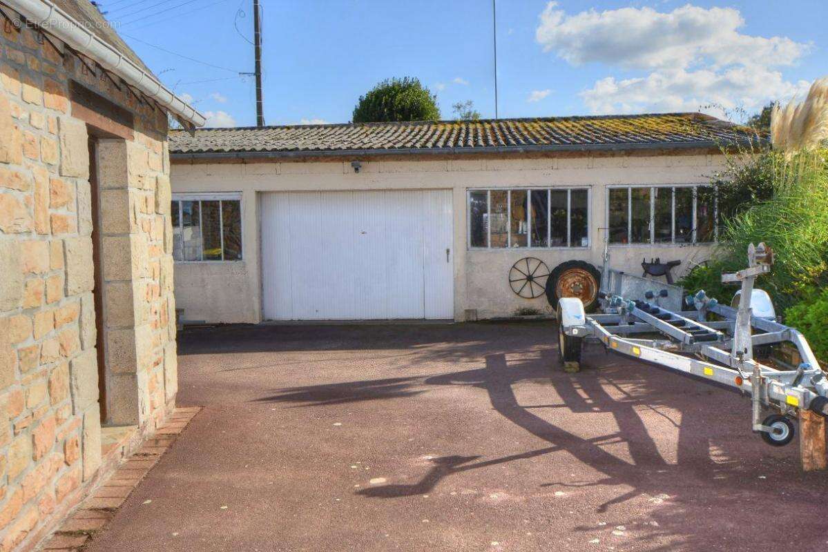 Maison à TREVOU-TREGUIGNEC