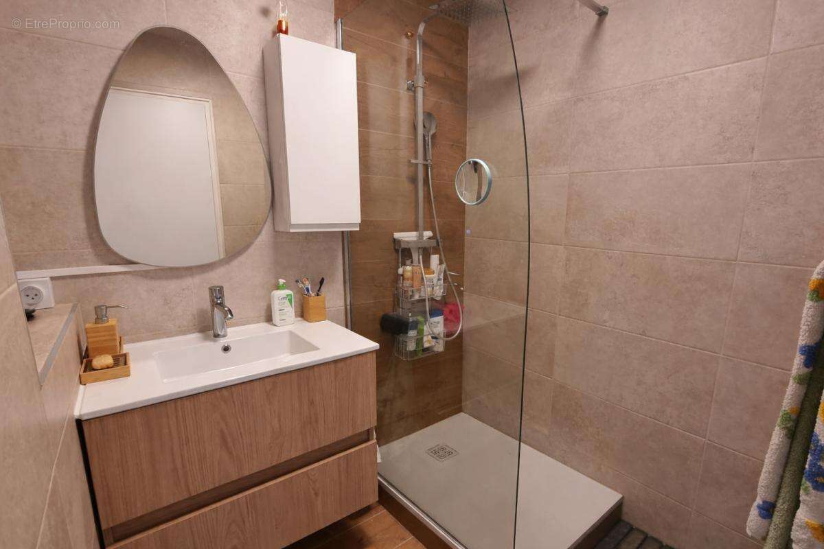 Appartement à NEUVILLE-SUR-SAONE