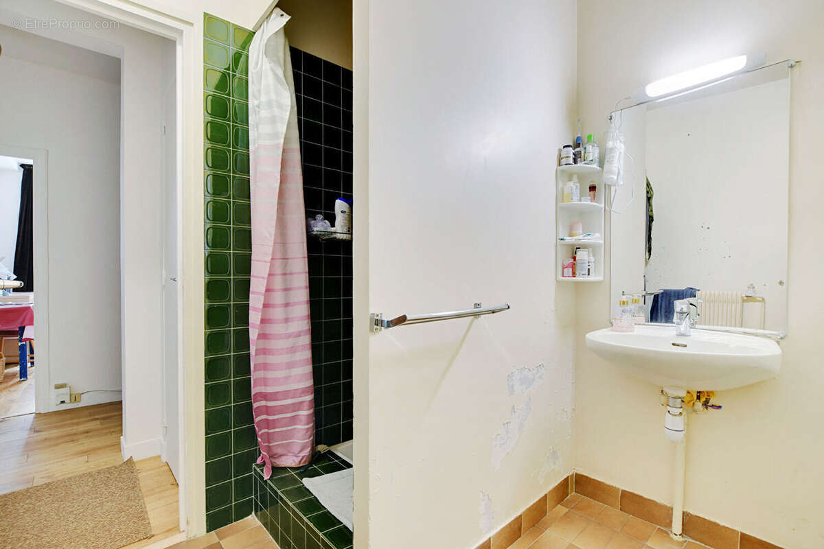 Appartement à PARIS-2E