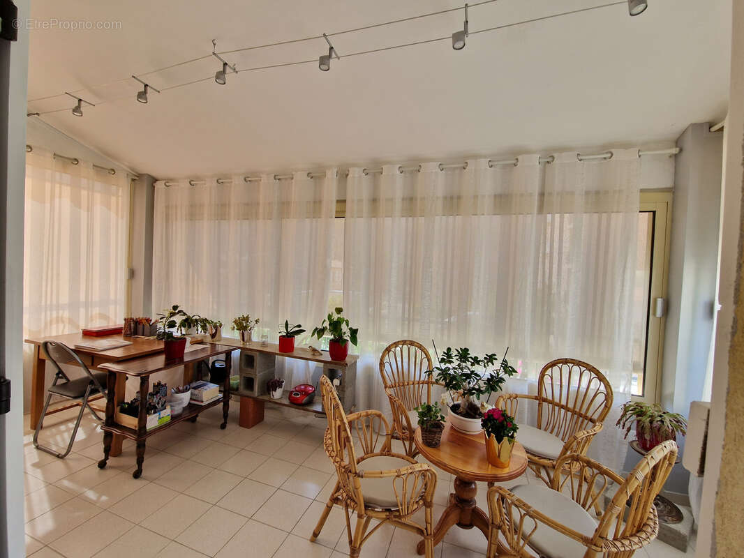 Appartement à NYONS