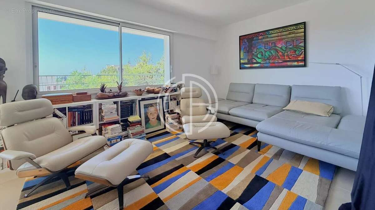 Penthouse - a pieds du centre de cannes - photo 8