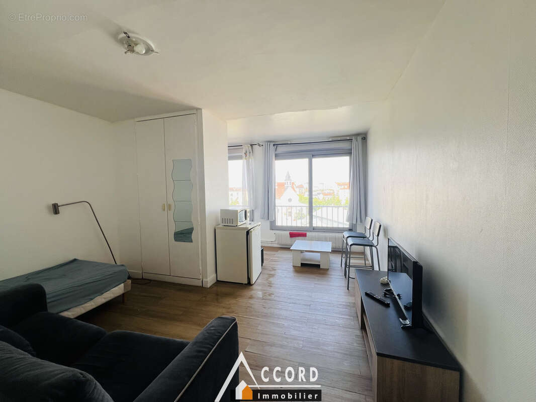 Appartement à LA GARENNE-COLOMBES