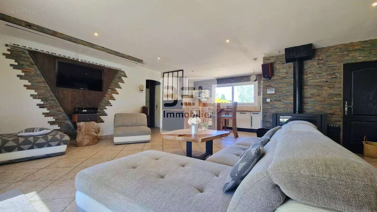 Maison à ROCHEFORT-DU-GARD