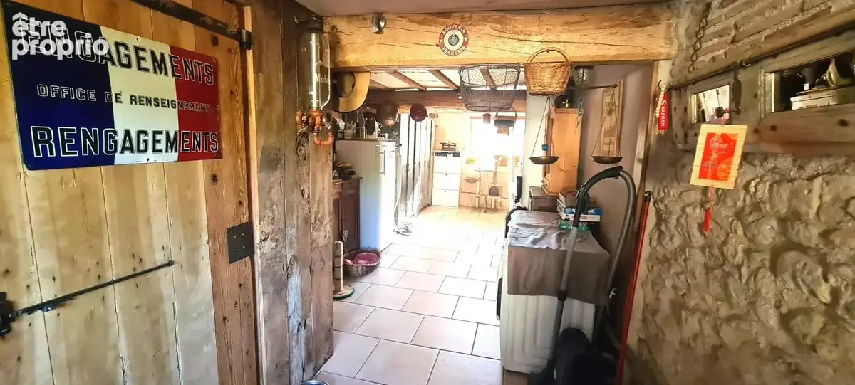 Corps de ferme rénové sur 3857m² de terrain. - photo 8