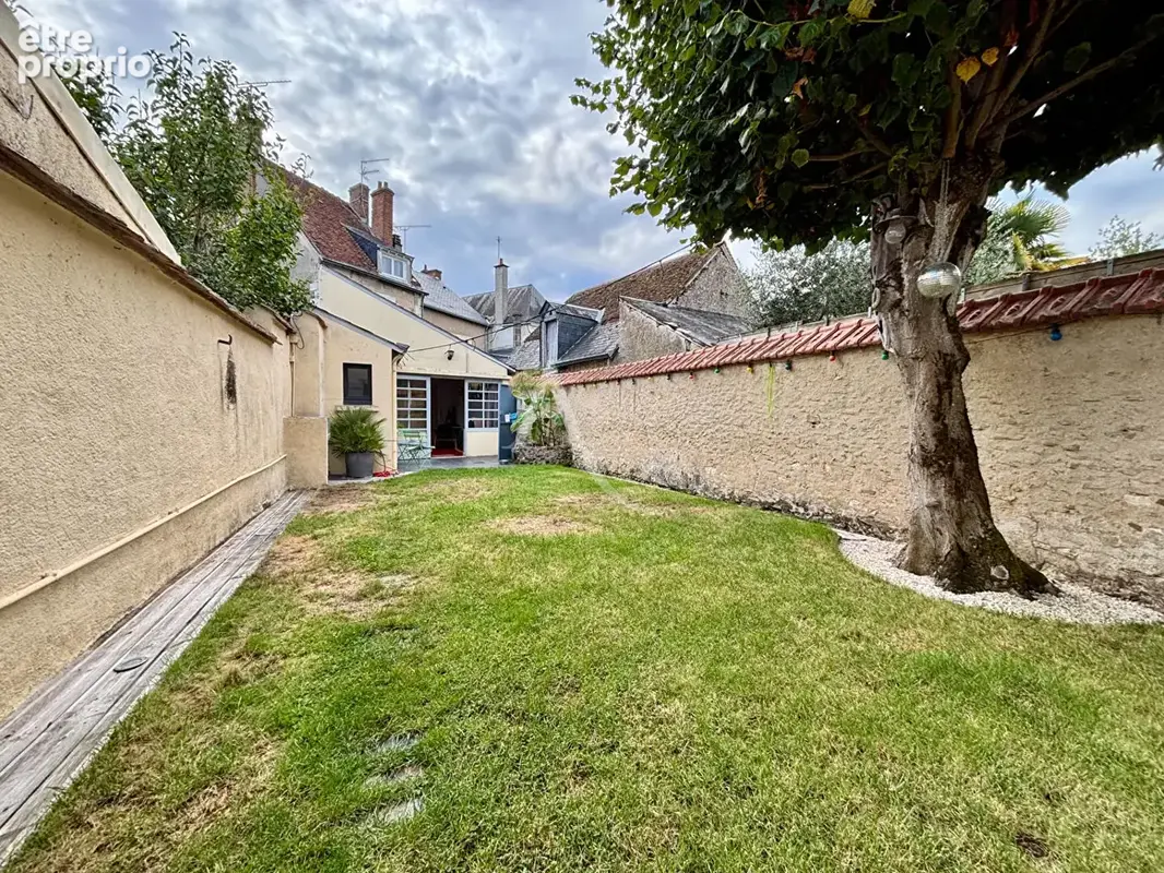 Photo Maison à Contres au prix de 197 000€