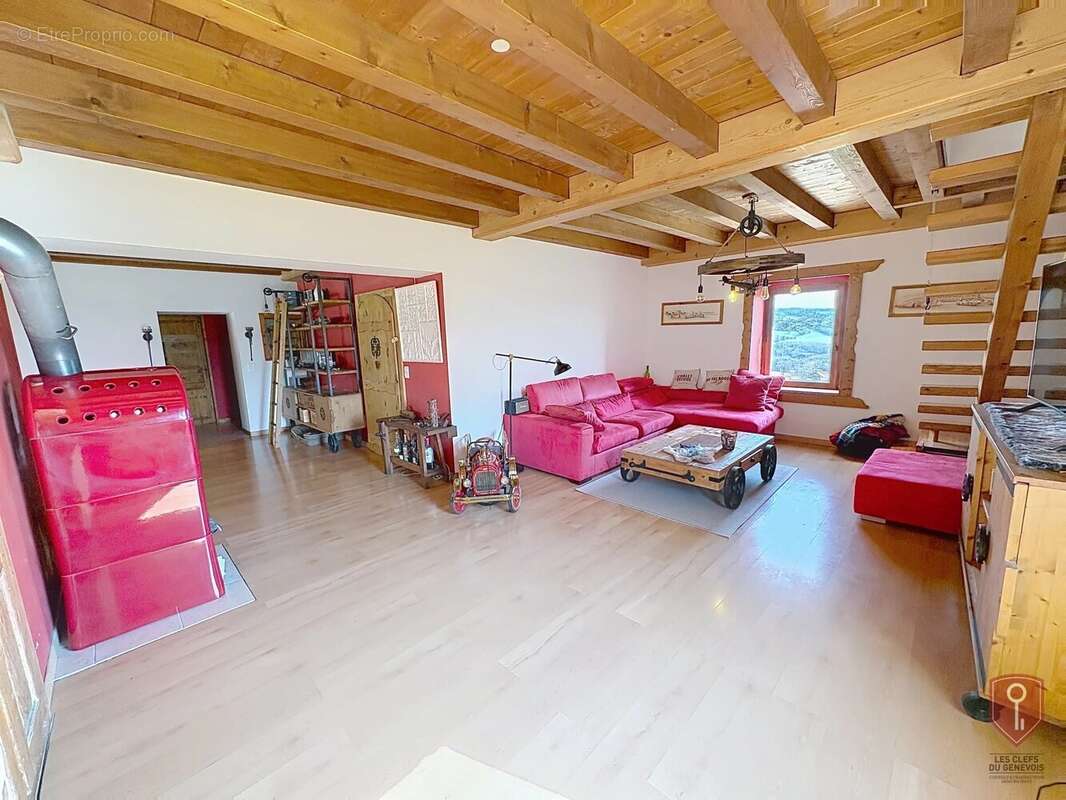 Maison à SAVIGNY