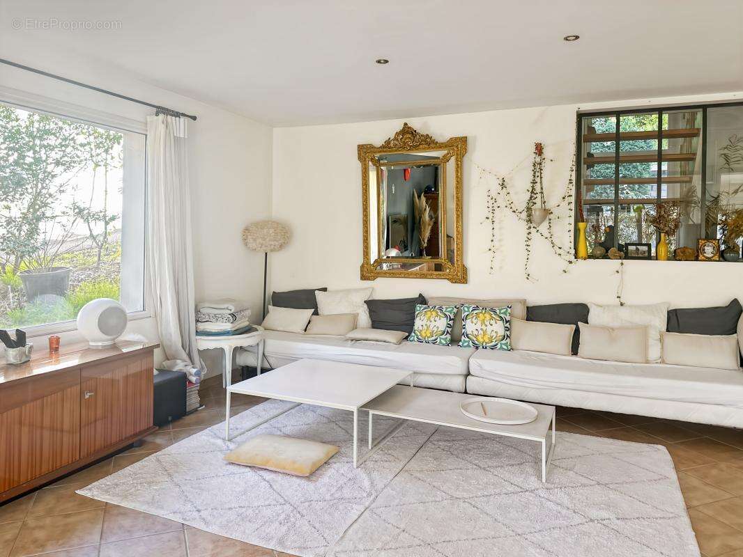 Maison de 140 m² - Trois chambres et un bureau - 1500 m² en restanques - photo 12