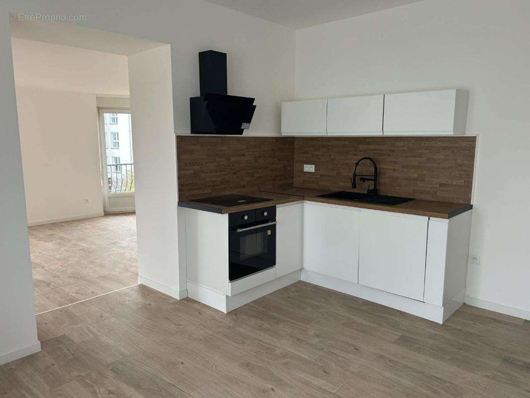 Appartement à LEXY