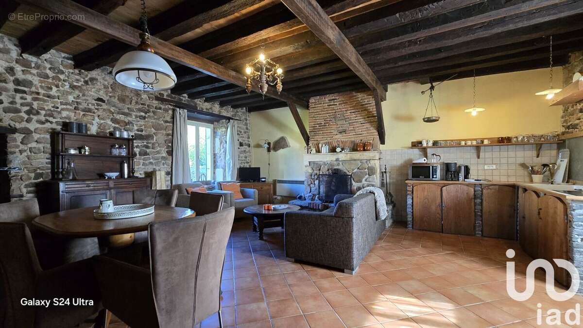 Photo 8 - Maison à SAINT-BONNET-TRONCAIS