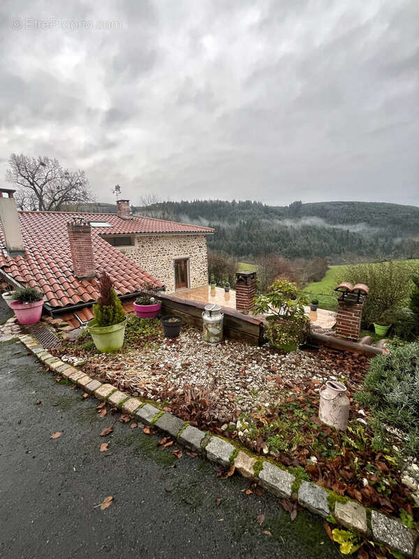 Maison à SAINT-CLEMENT-SUR-VALSONNE
