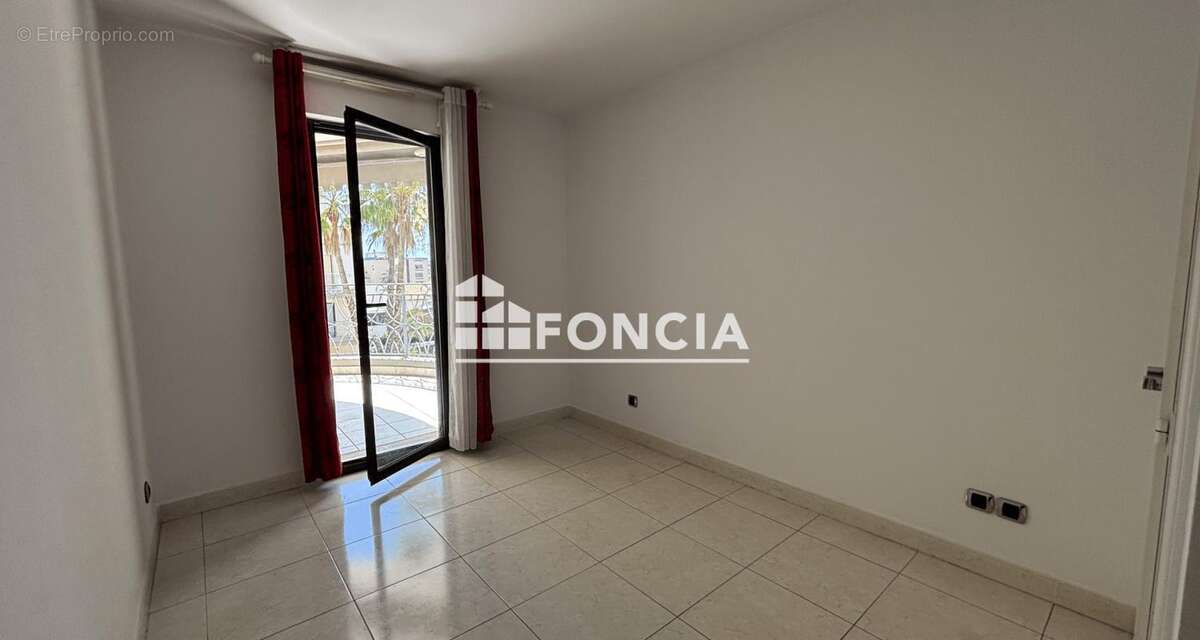 Appartement à HYERES
