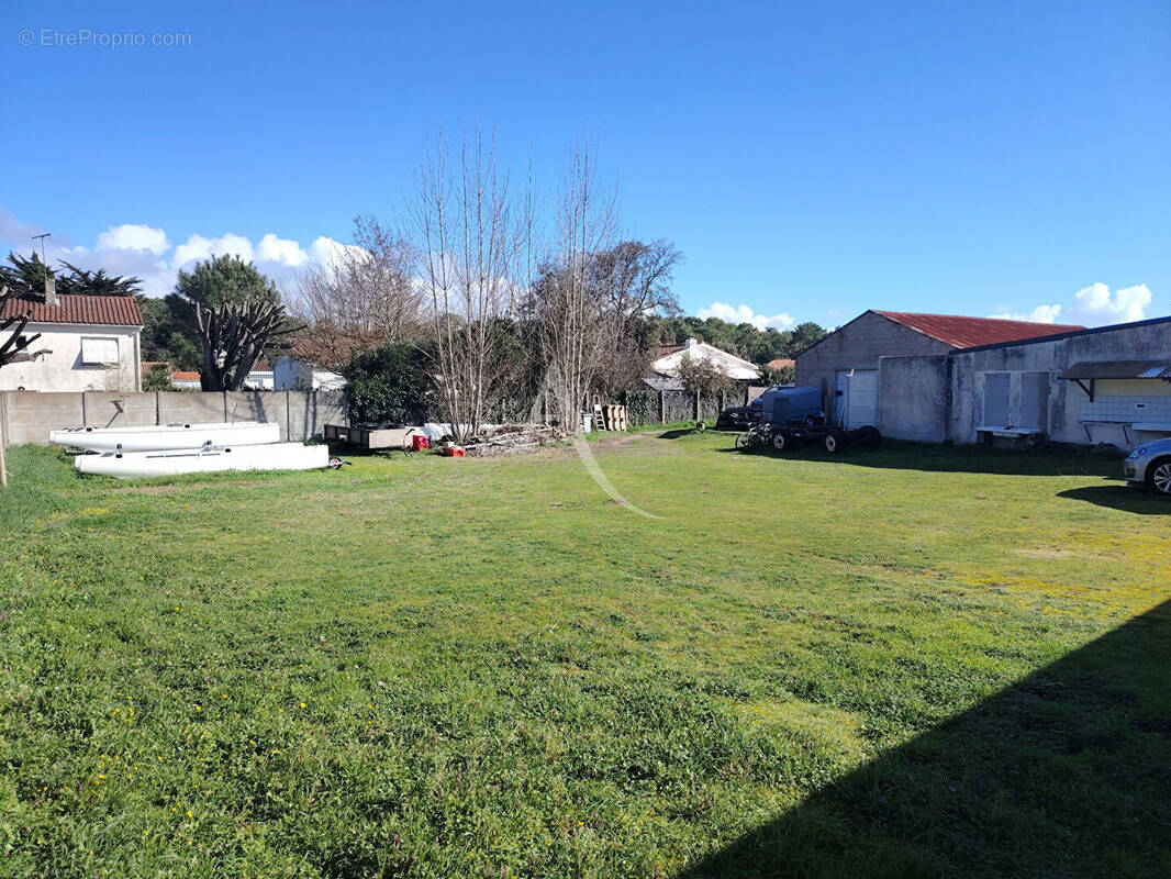Terrain à LA BARRE-DE-MONTS