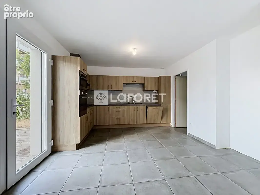 Maison Douvres La Delivrande 4 pièce(s) 85 m2 - photo 2