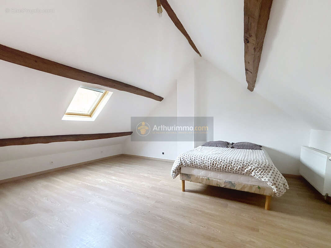 Maison à COULOMMIERS