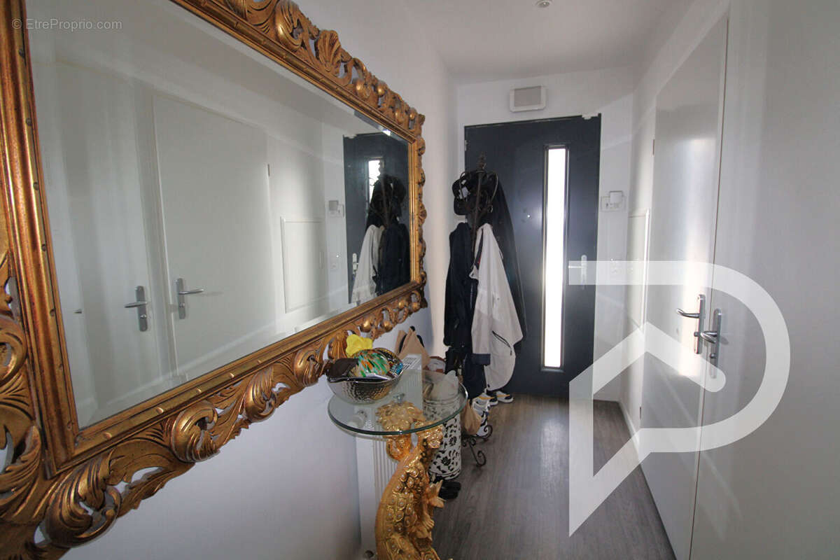 Maison à LACROIX-SAINT-OUEN