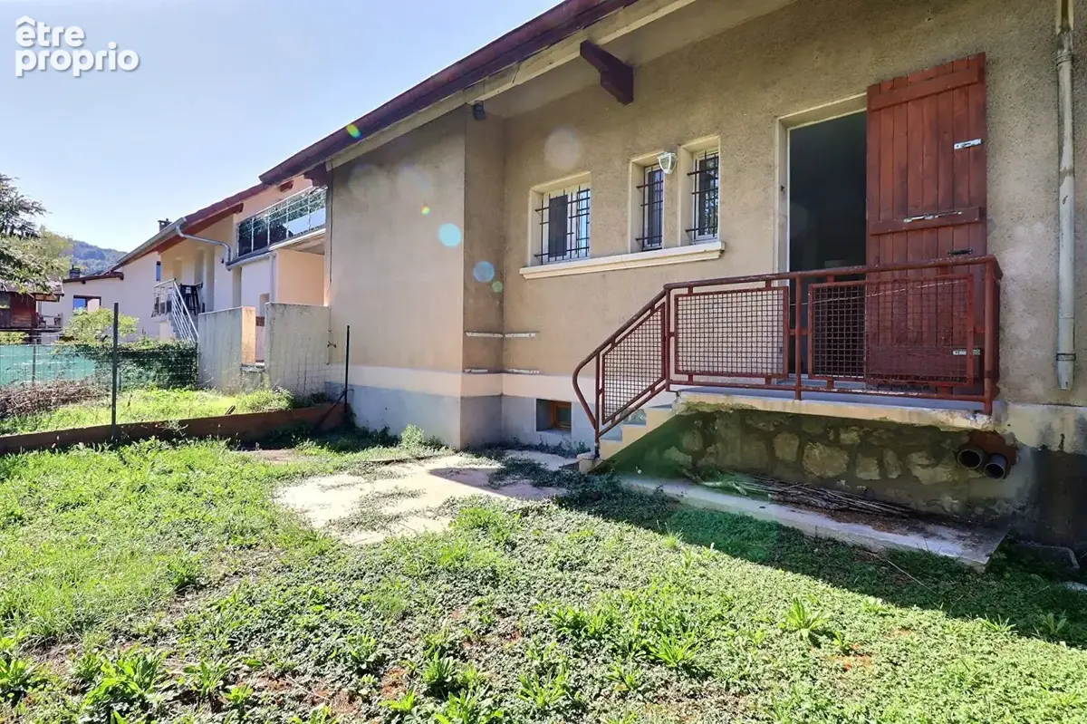 Appartement à BARBERAZ