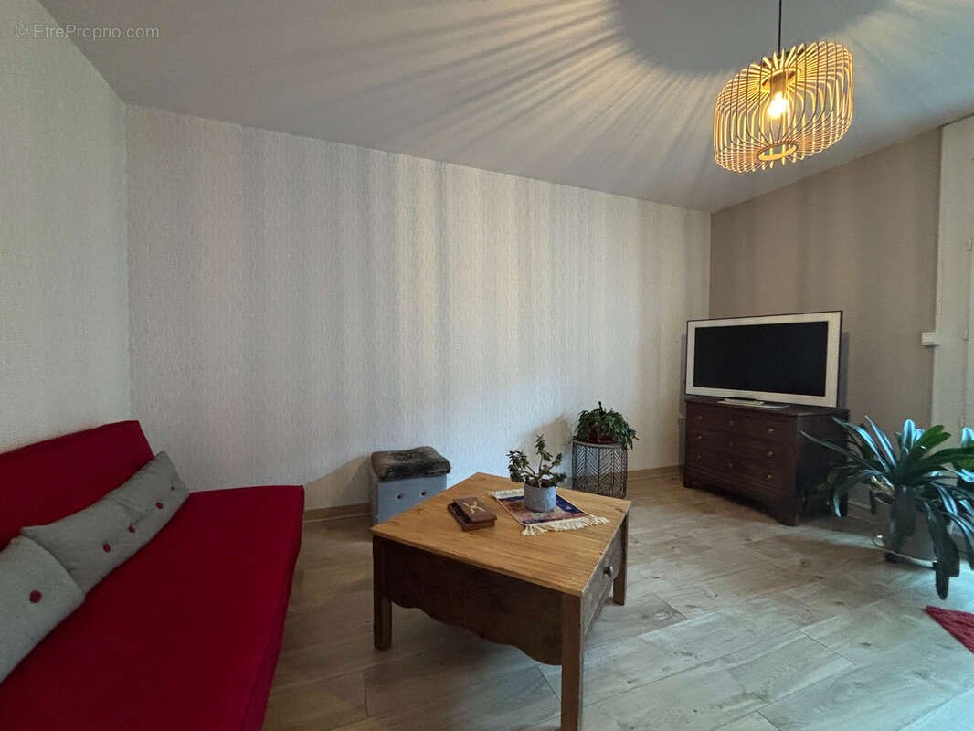 Appartement à SAINT-ETIENNE