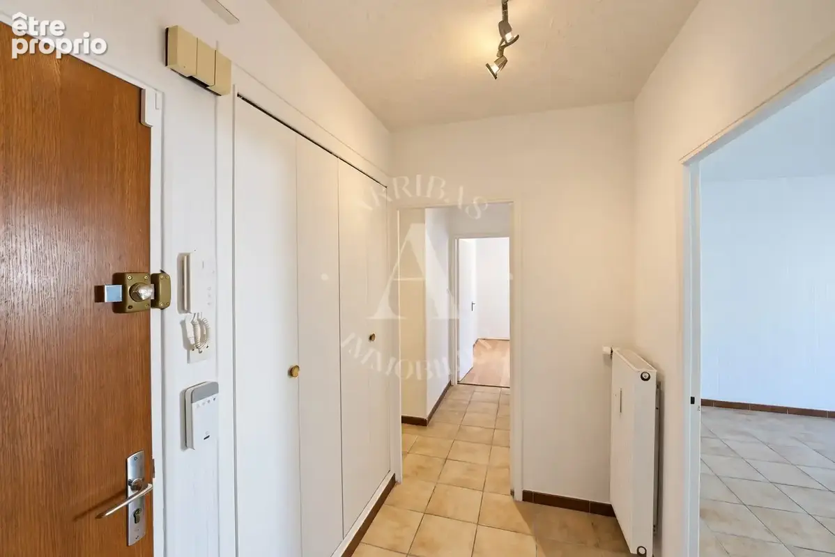 Appartement 3 pièces 69 m² à vendre à Ferney-Voltaire (01210) - photo 3