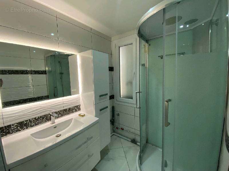 Appartement à CLICHY-SOUS-BOIS