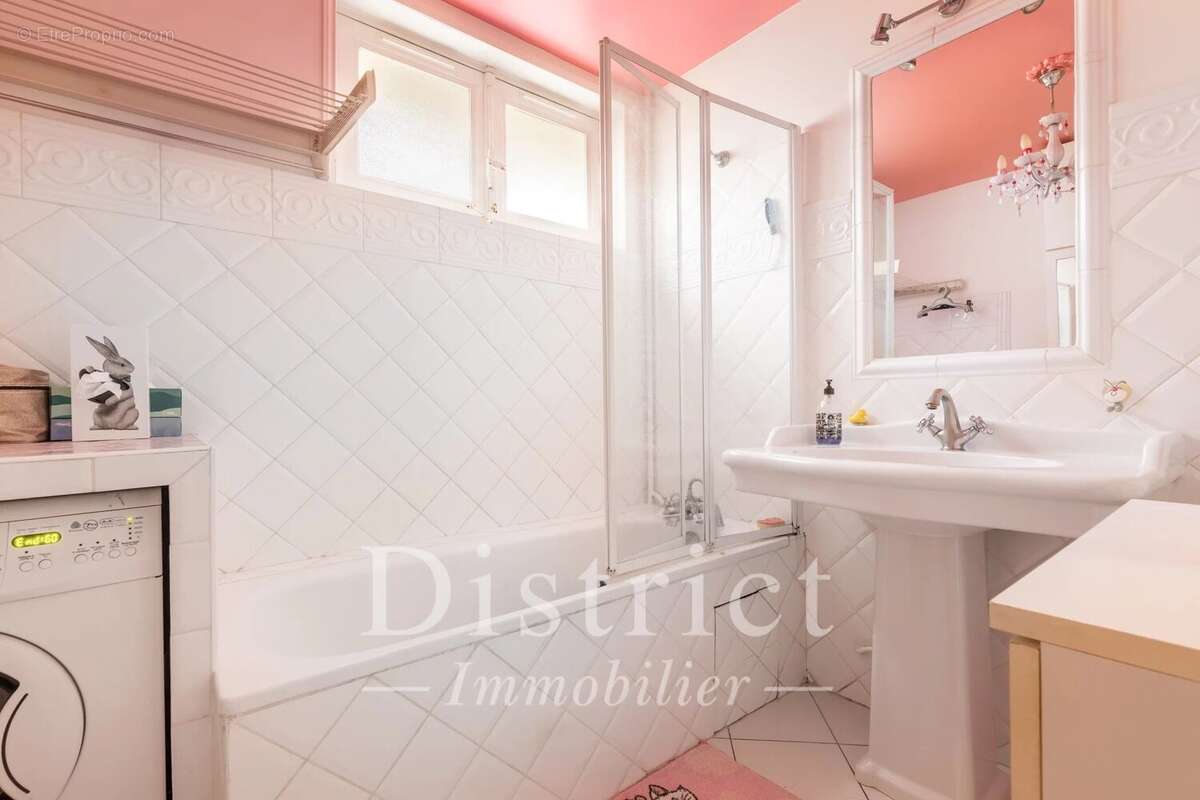 Appartement à PARIS-4E