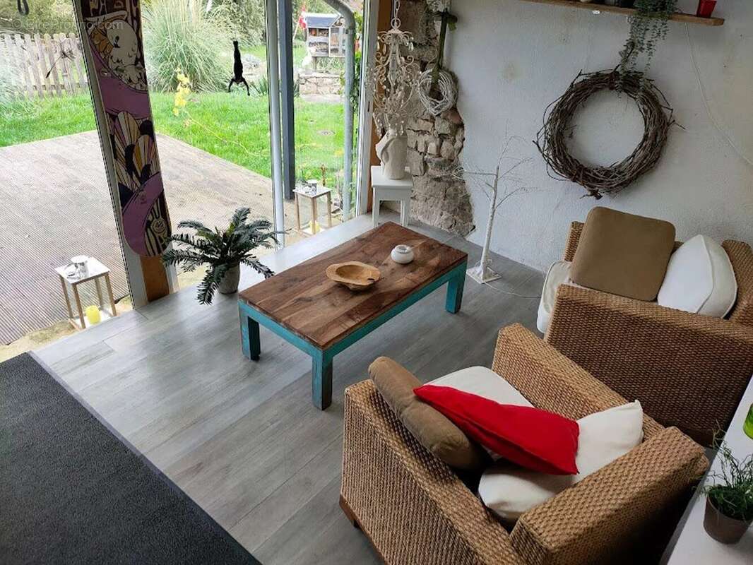 Maison à REGNEVELLE