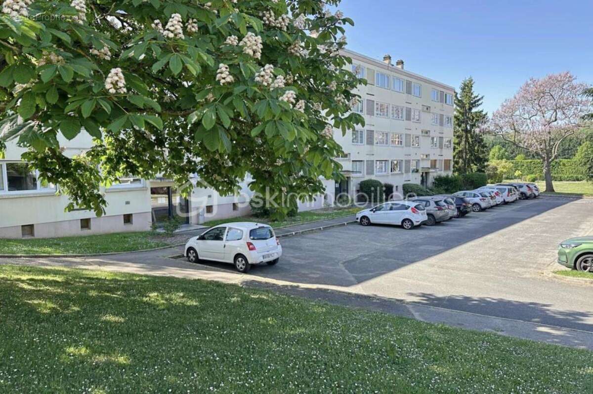 Appartement à SOISY-SUR-SEINE