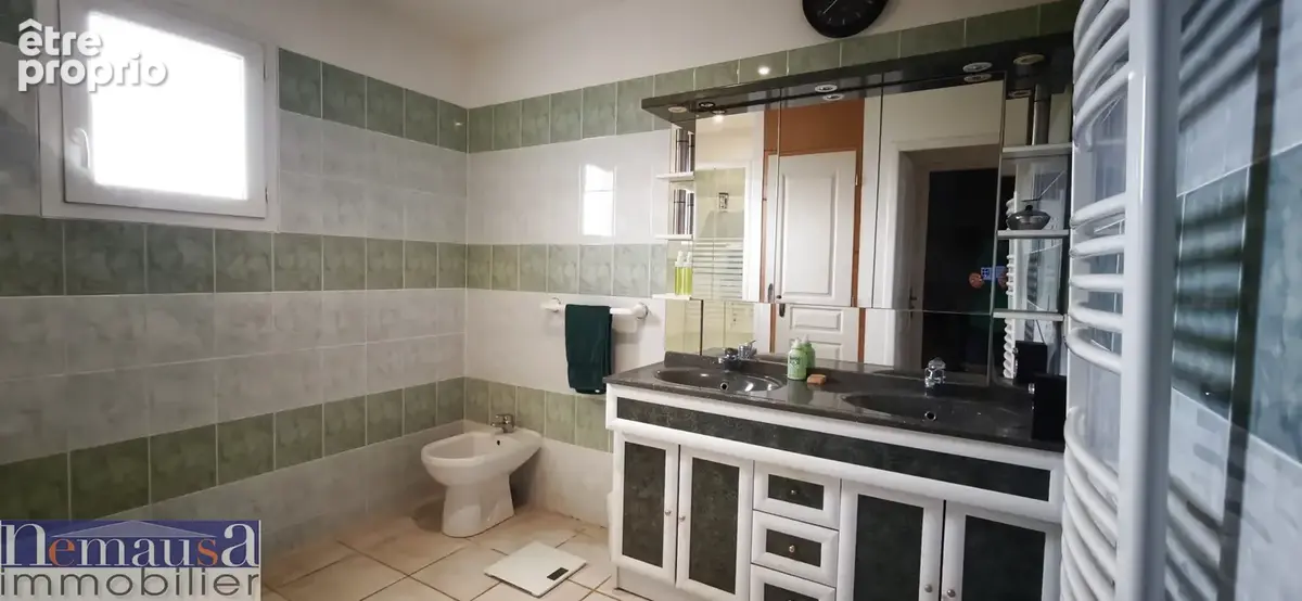 Maison 7 pièces 181 M2 5 chambres avec piscines couverte Générac 30510 - photo 16