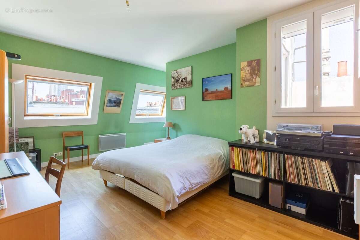 Appartement à PARIS-17E
