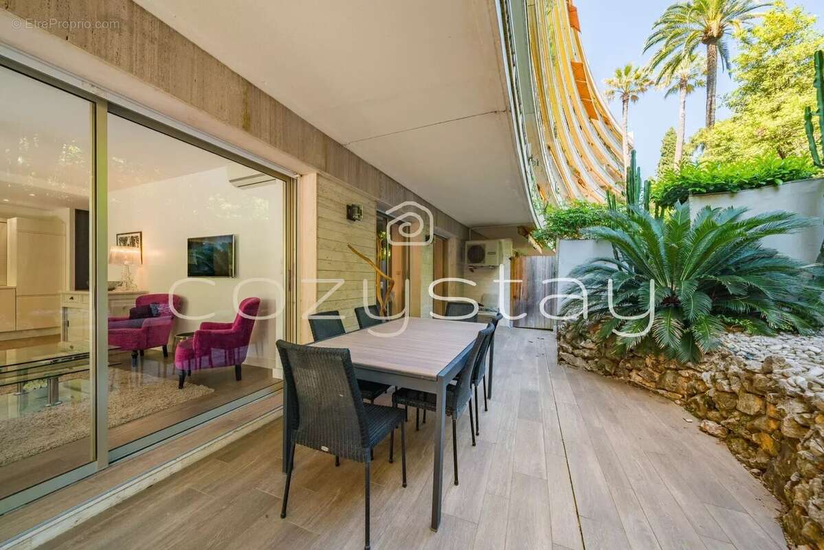 Appartement à CANNES
