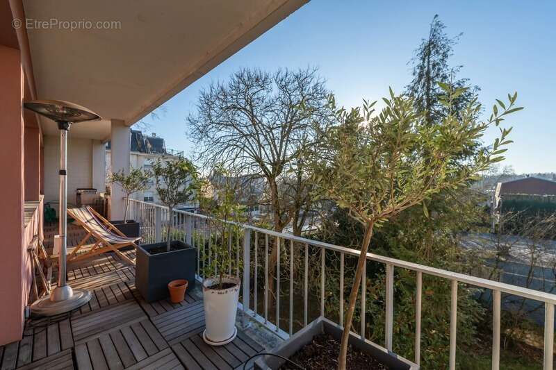Appartement à GARCHES