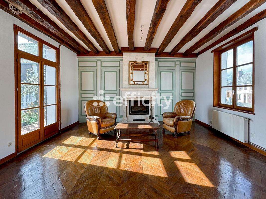 Maison à FEUQUIERES