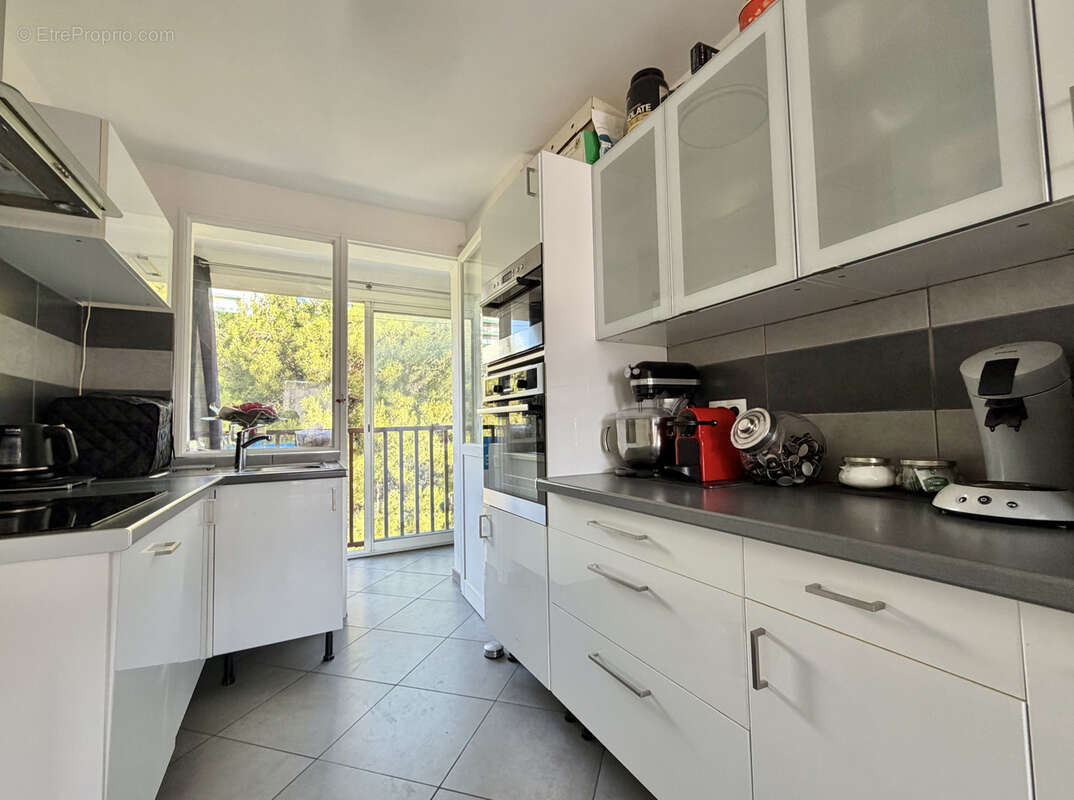 Appartement à MARSEILLE-13E