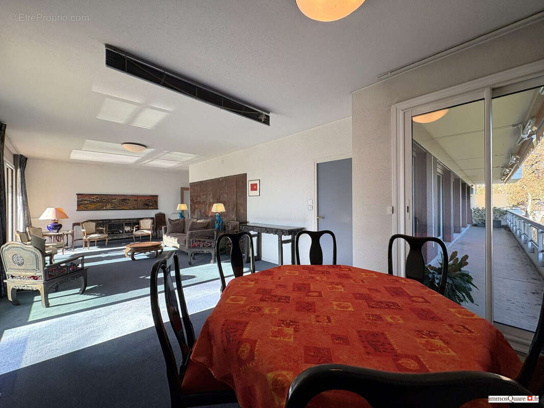 Appartement à MEYLAN