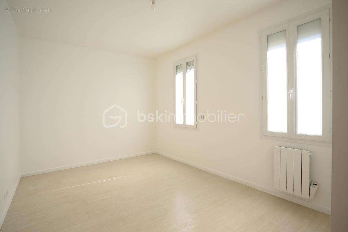 Maison à PAREMPUYRE