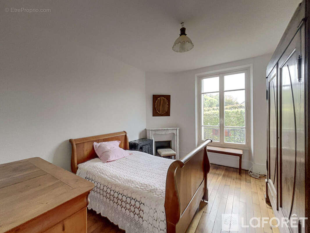 Maison à GIF-SUR-YVETTE