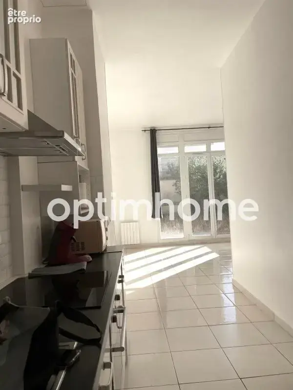 Appartement 2 pièces avec un petit jardin - CHAMPAGNE SUR SEINE (77) - photo 4